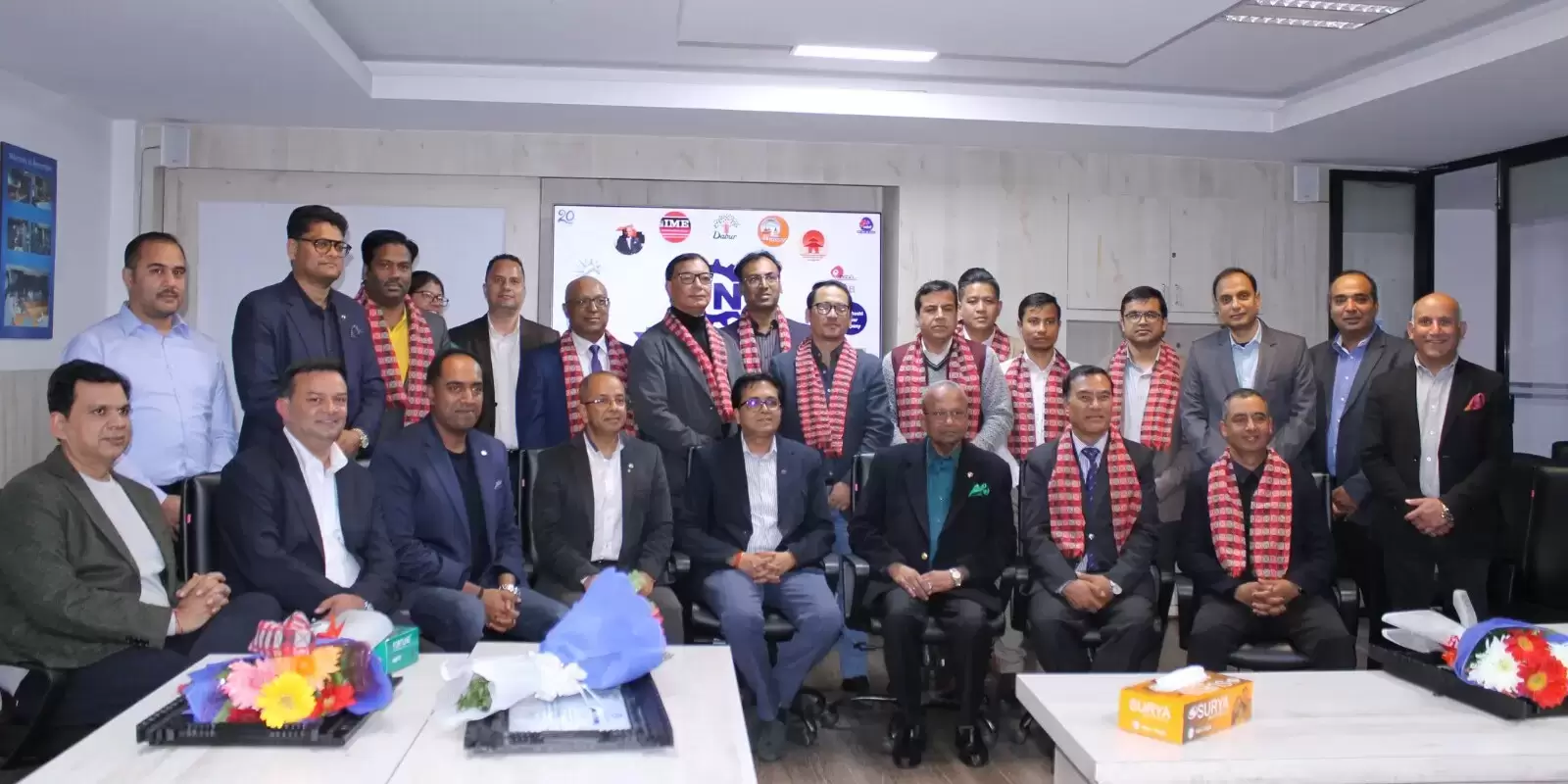 कर राजश्वमा उच्च योगदान गर्ने व्यक्ति एवं संस्थाहरुलाई नेपाल उद्योग परिसंघको सम्मान