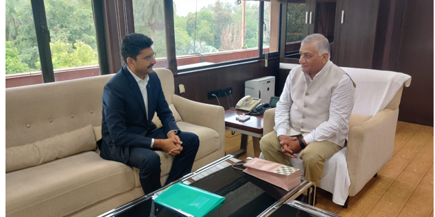 Invitation to Indian Minister of State   General Vijay Kumar Singh for Nepal Infrastructure Summit 2022