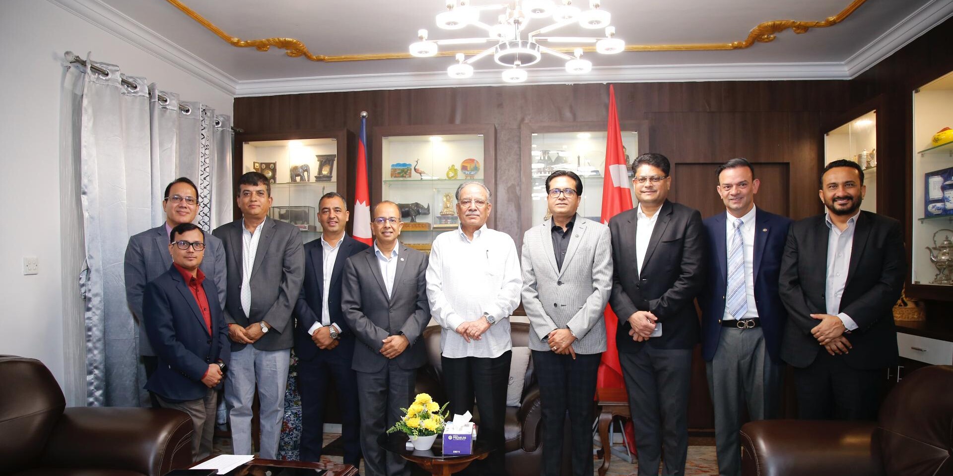 नवनिर्वाचित सिएनआई पदाधिकारीको पूर्व प्रधानमन्त्री प्रचण्ड र गृह मन्त्रीसँग छलफल